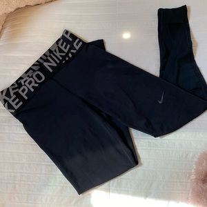 Nike pro leggings size small EUC